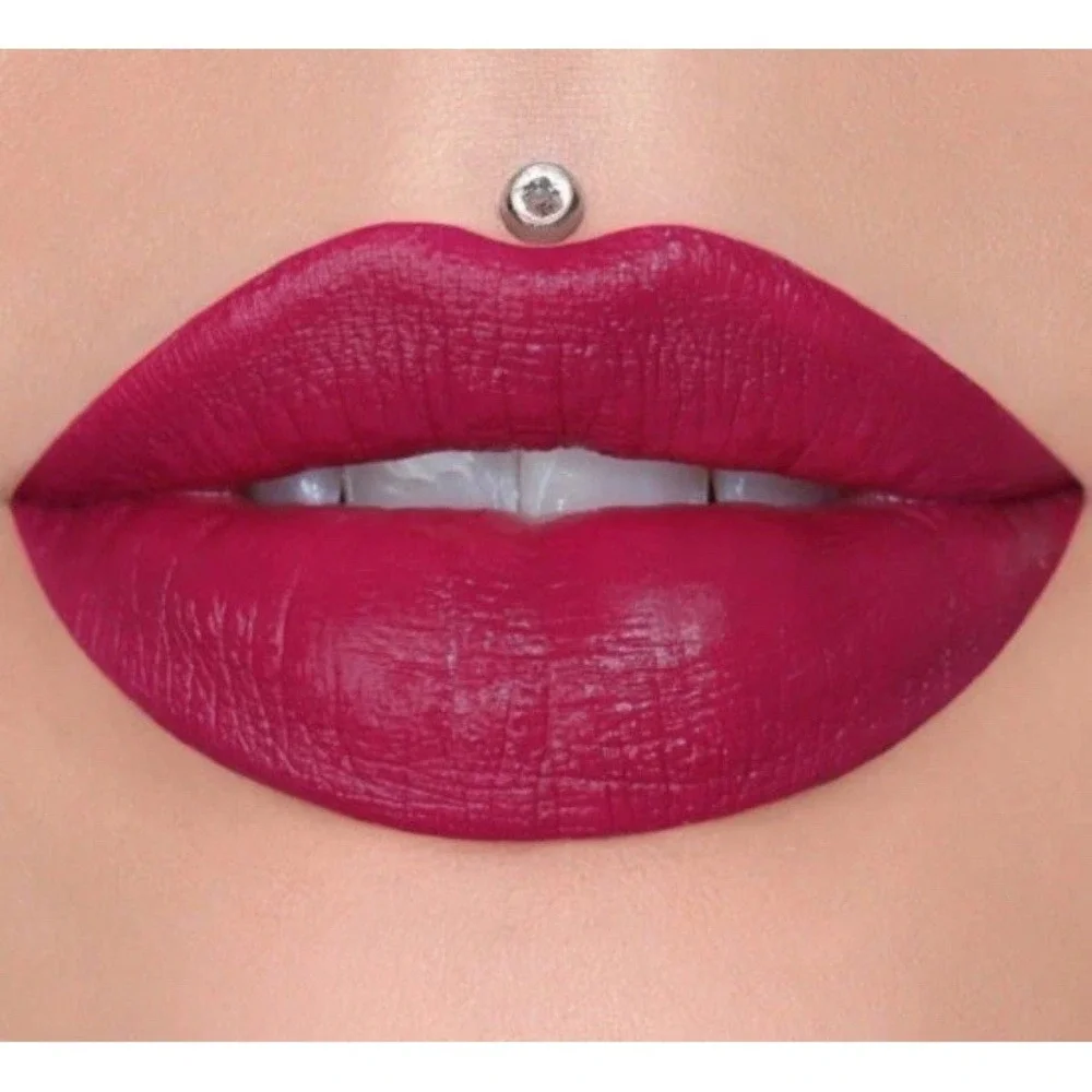 Jeffree Star Velvet Trap Lipstick Major Attitude